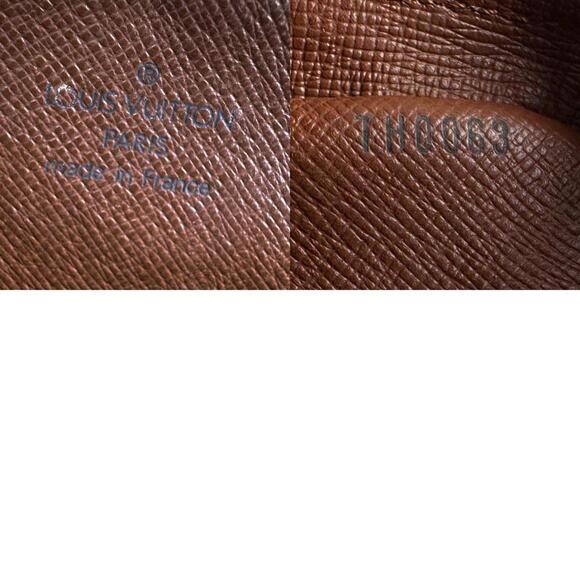 LOUIS VUITTON Authentic Brown Monogram Canvas Shoulder Bag - Picture 5 of 5